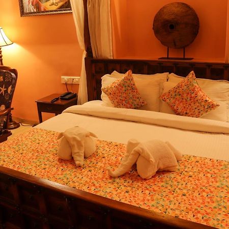 פאנג'י Surya Kiran Heritage Hotel מראה חיצוני תמונה