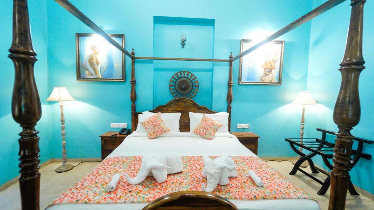 פאנג'י Surya Kiran Heritage Hotel מראה חיצוני תמונה