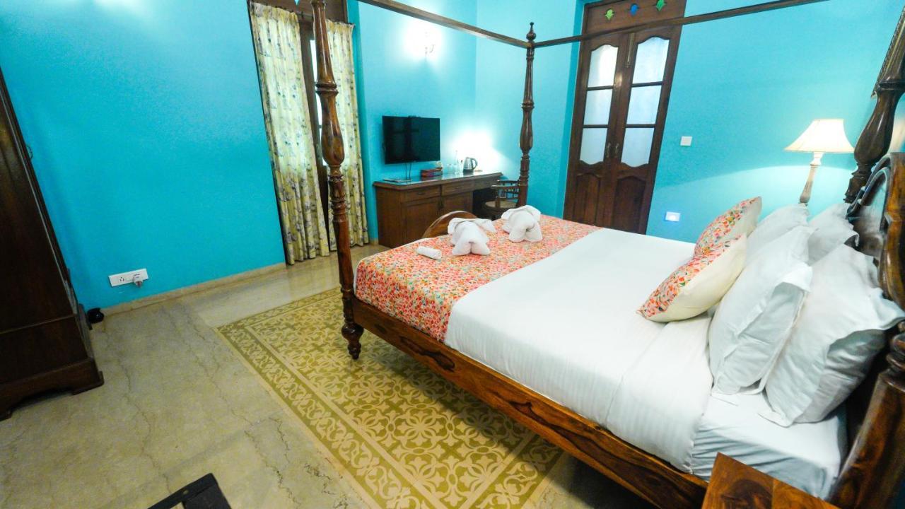 פאנג'י Surya Kiran Heritage Hotel מראה חיצוני תמונה