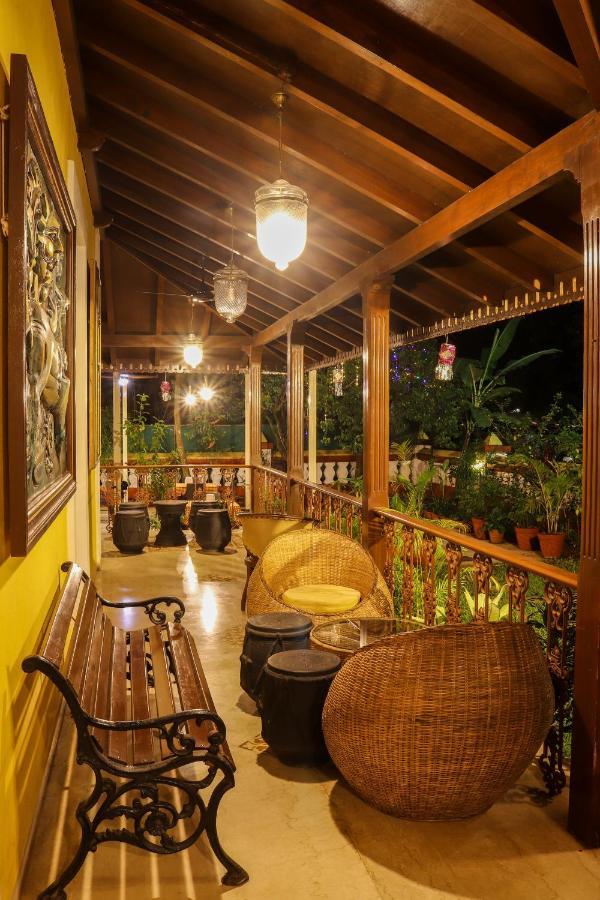 פאנג'י Surya Kiran Heritage Hotel מראה חיצוני תמונה