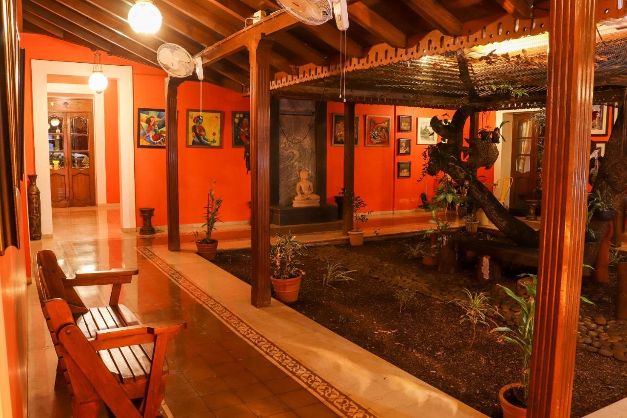 פאנג'י Surya Kiran Heritage Hotel מראה חיצוני תמונה