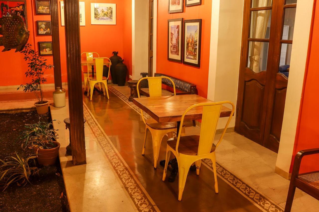 פאנג'י Surya Kiran Heritage Hotel מראה חיצוני תמונה