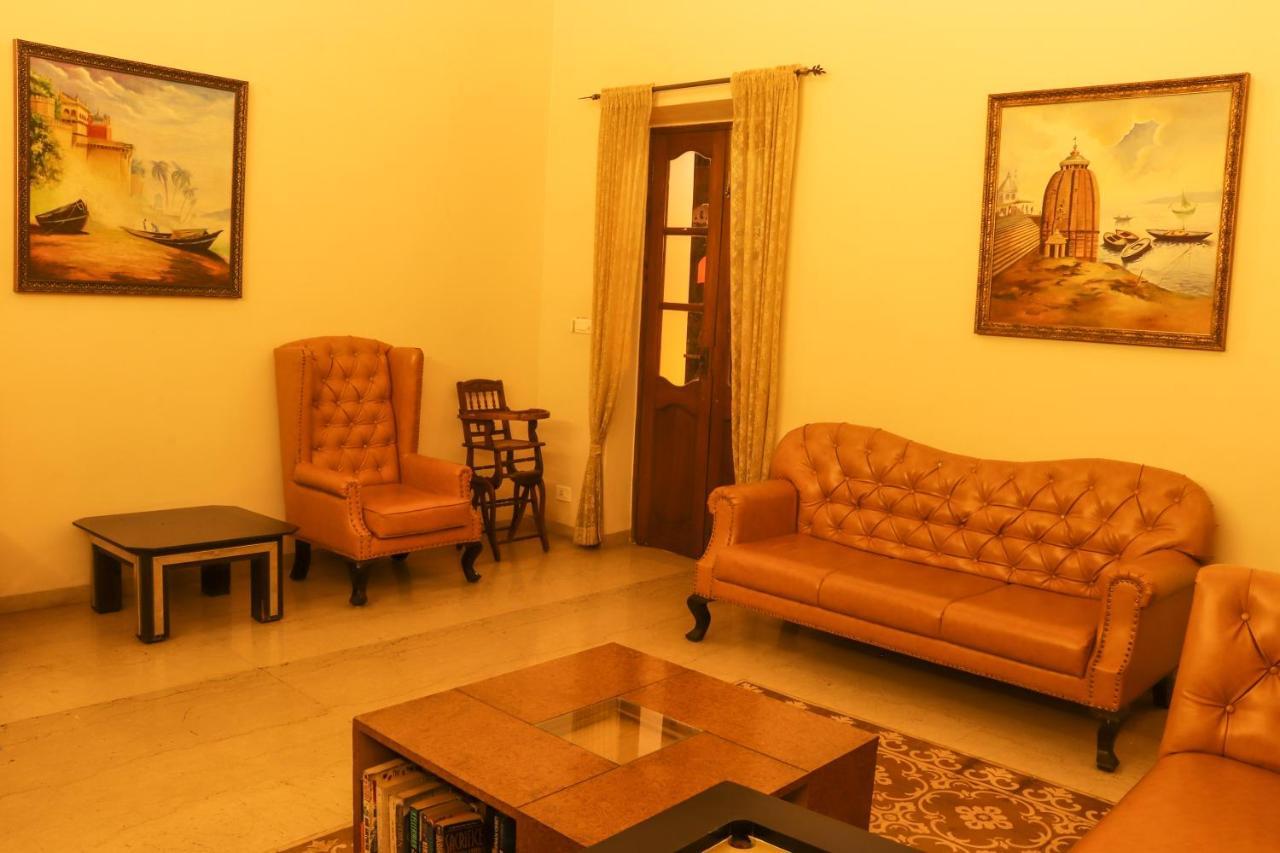 פאנג'י Surya Kiran Heritage Hotel מראה חיצוני תמונה