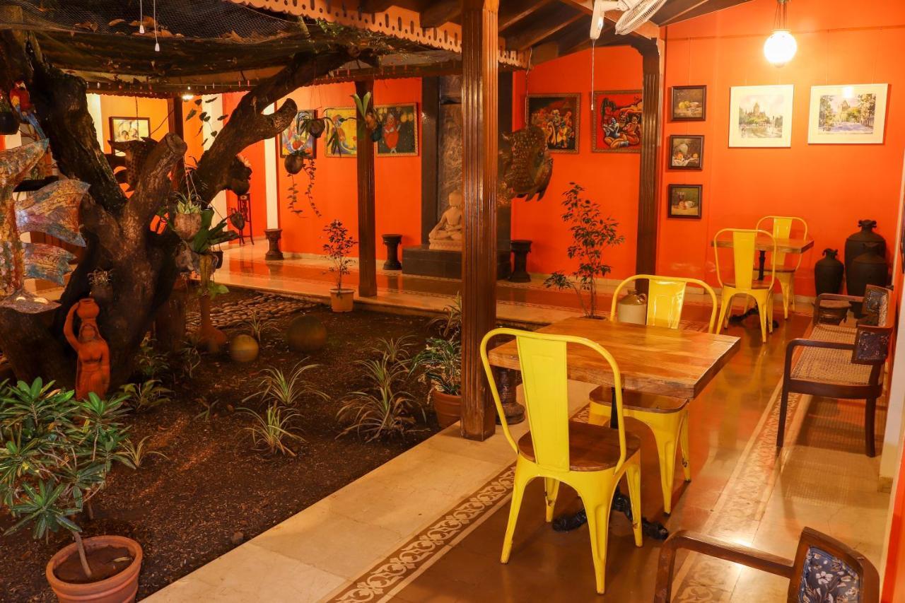 פאנג'י Surya Kiran Heritage Hotel מראה חיצוני תמונה