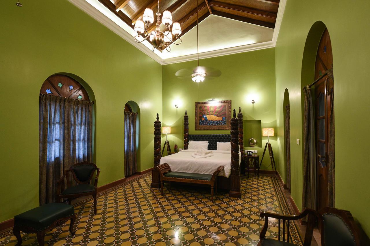 פאנג'י Surya Kiran Heritage Hotel מראה חיצוני תמונה