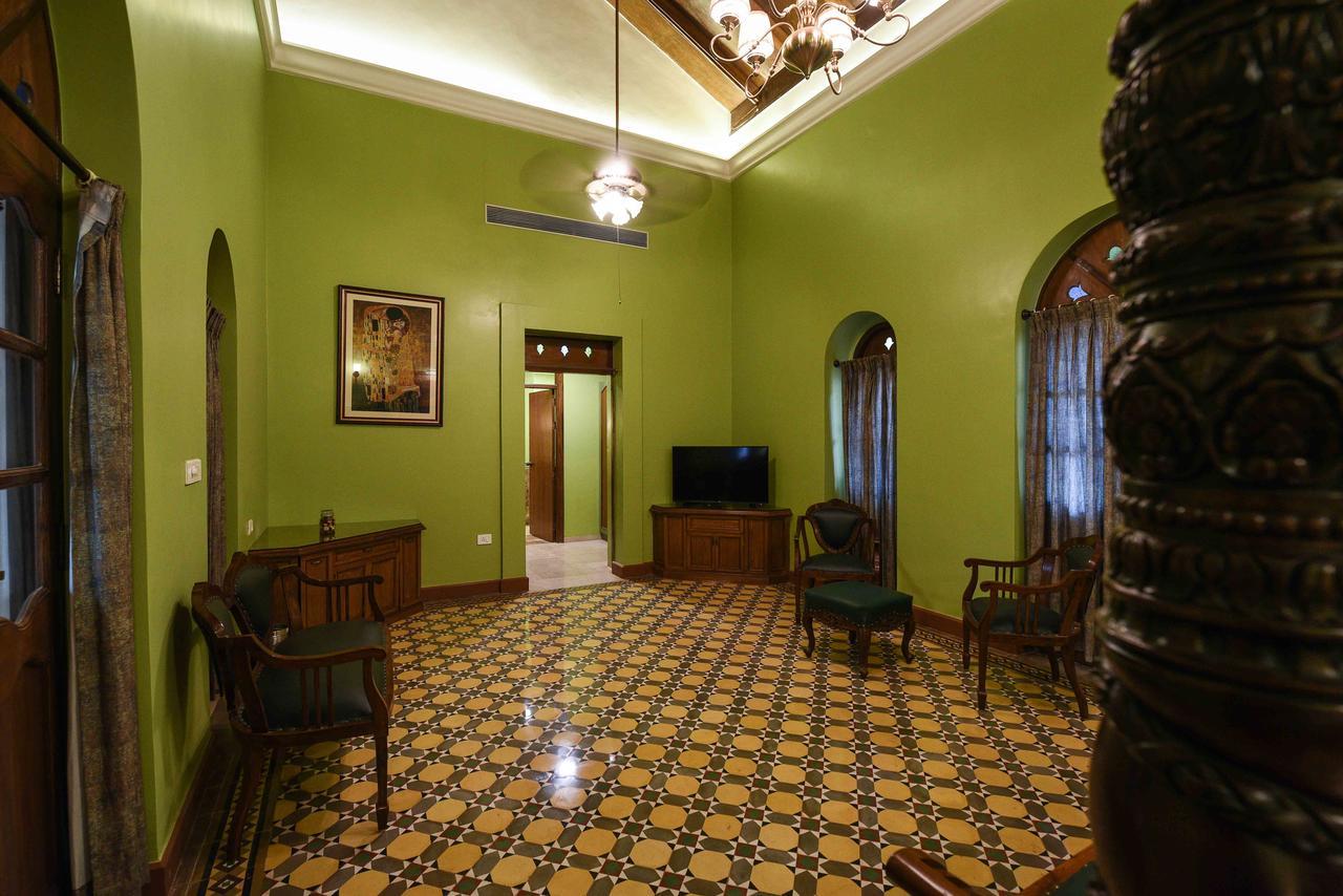 פאנג'י Surya Kiran Heritage Hotel מראה חיצוני תמונה