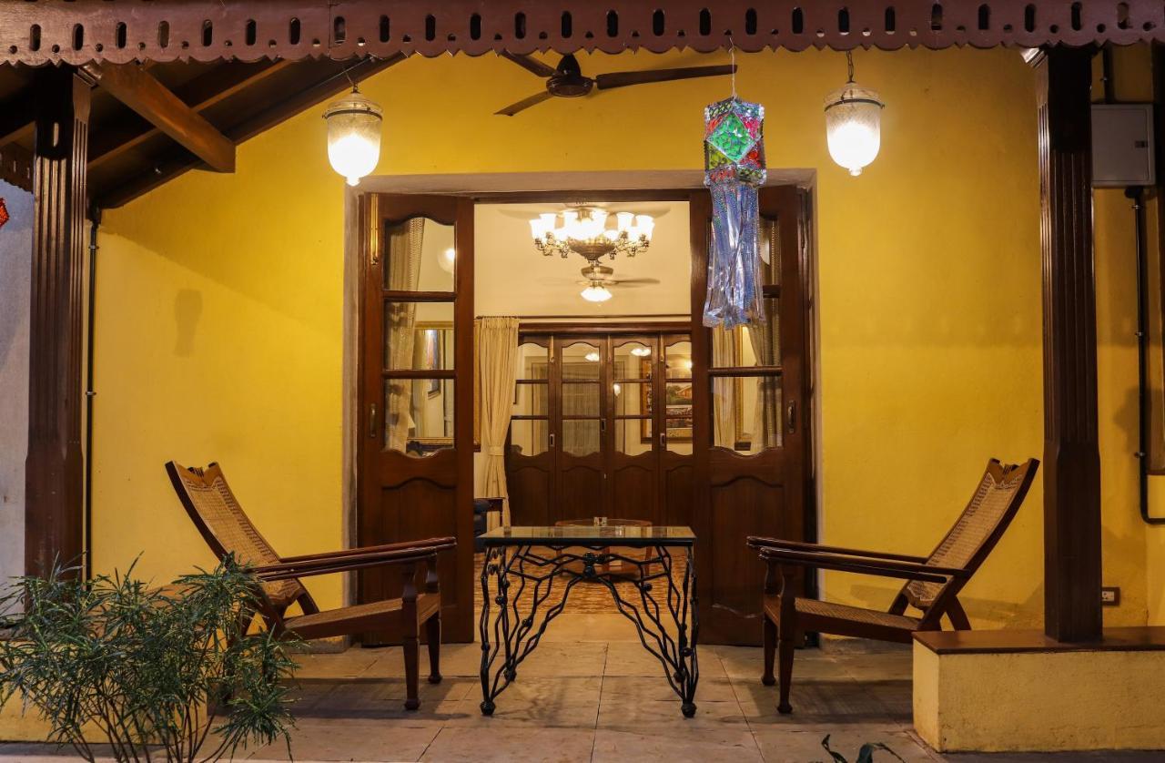 פאנג'י Surya Kiran Heritage Hotel מראה חיצוני תמונה